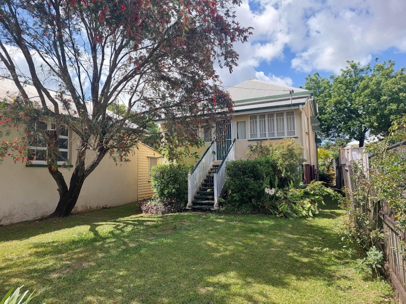 Classic 3 Bedroom Home in the CBD